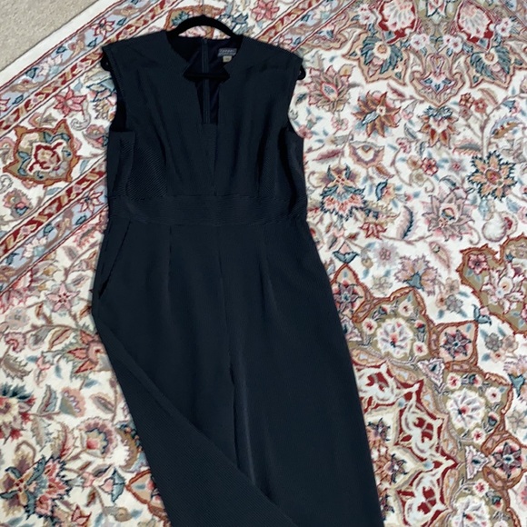 Jump suit - Picture 2 of 6